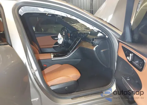 2022 Mercedes-Benz C 300 4Matic from USA, damaged, VIN W1KAF4HB3NR018274